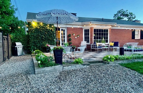 South Bend House | Ideal Notre Dame Tailgating House with Family-Friendly Perks