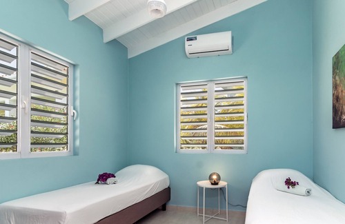Fontein Villa | Great new build holiday house on gated resort. Perfect for couples and families.