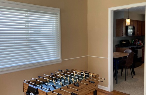 South Bend House | Top-Rated Notre Dame Retreat Near Campus with Kitchen
