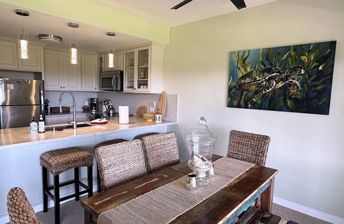 Poipu Condo | Oceanfront Haven: Walk to Beach with Grand Hyatt Access