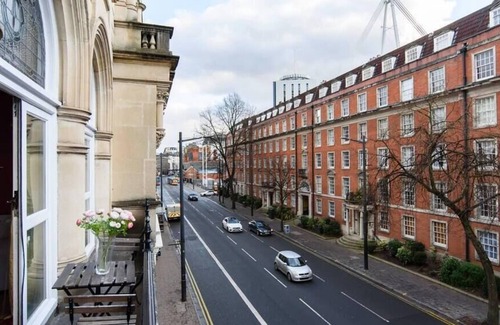 Castle Quarter Apartment | Great One Bedroom Apartment Next To The Castle