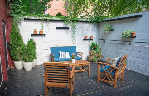 Pendleton House | Pet-Friendly Parkside Apartment with Private Patio & Deck