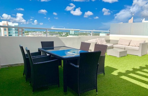 Cancun Apartment | Elegant Penthouse Retreat in Cancun with Pool Access