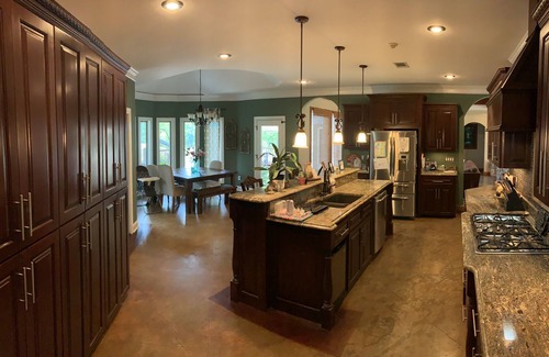 Water Valley House | Ideal Family Getaway with Ocean Views and Private Pool