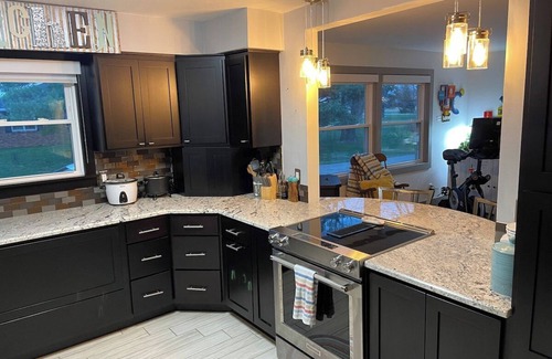 Arlington House | Pet-Friendly Haven: Ideal Stay for Your Visit