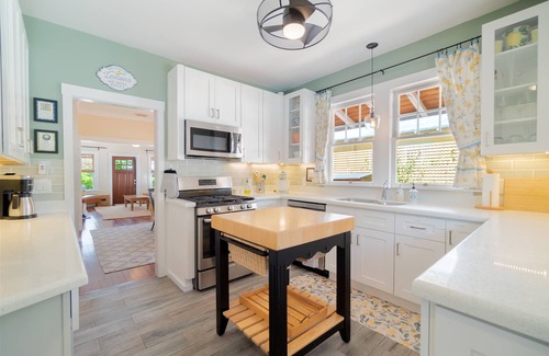Grandview Heights House | Exceptional Pool House Near Convention Center and Downtown
