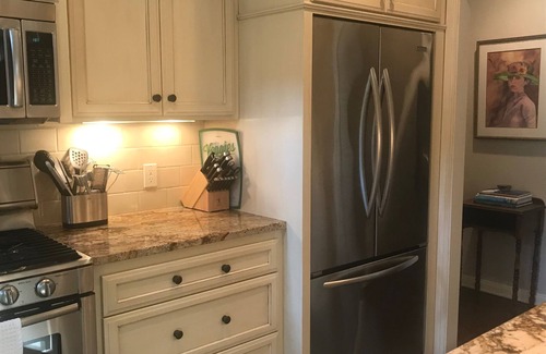 Central Oklahoma City House | Perfect Family Retreat with Spa and Business Amenities