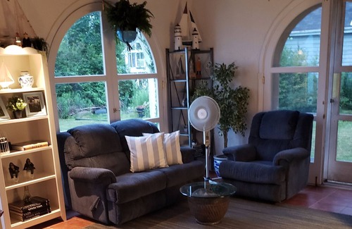 Cobourg House | Great property for family reunions.