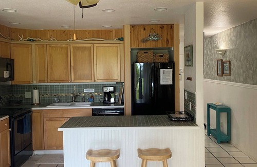 Kahuku Condo | Book Your Oceanfront Tropical Escape with Amazing Amenities!