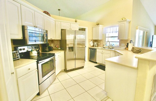 Port Saint Lucie House | Relax at Banana Tree Casa with Heated Saltwater Pool
