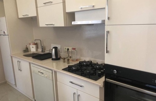 Kestel Apartment | Beachside Retreat with Sea View Balcony and Pet-Friendly Amenities