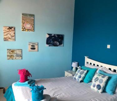Khora Sfakion Apartment | Oceanfront Retreat with Breathtaking Sea Views