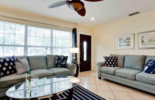 Venice House | Beautiful Private Pool & Fountains Near Beach - Os