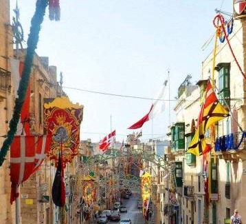 Senglea Apartment | Kid-Friendly Retreat at Great Siege Apartment - Rated 9.1/10