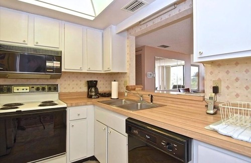 Siesta Key Condo | Great Siesta Key Location with Deeded Beach Access at The Anchorage 308