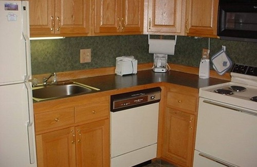 Snowshoe Resort | Prime Ski Access: Steps from Ballhooter Lift & Family Amenities