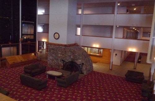 Snowshoe Resort | Prime Ski Access: Steps from Ballhooter Lift & Family Amenities