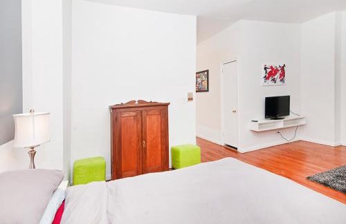 East Village Apartment | Inviting Studio Apartment in New York City for Families