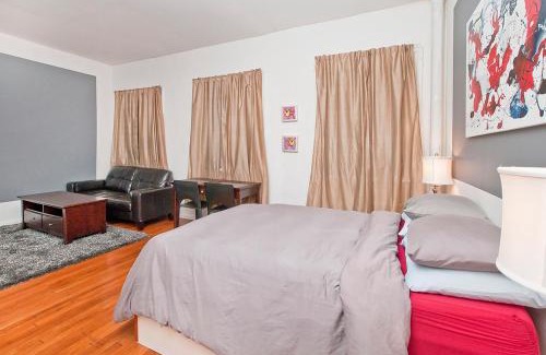 East Village Apartment | Inviting Studio Apartment in New York City for Families