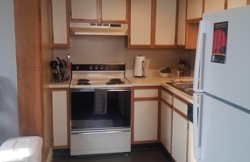 River Market Apartment | Convenient Downtown Studio Near All Attractions