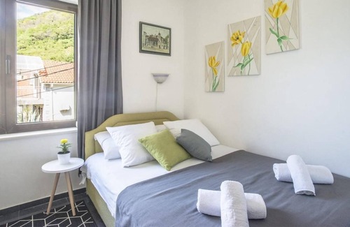 Lepetane Apartment | Great Studio Flat with View near Beach in Tivat