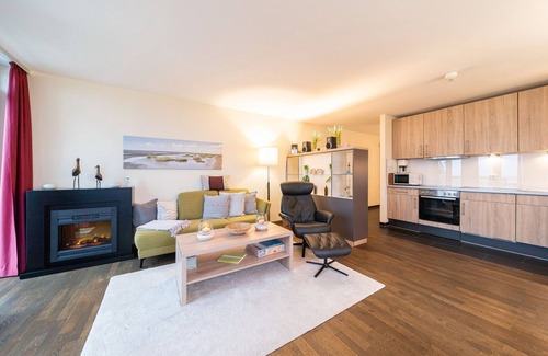 Wremen Apartment | Cozy Top Floor Apartment with Sea Views at Resort Deichgraf