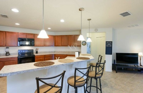 Crystal Cove House | Ideal Vacation Home Steps from Disney with Pool & Spa