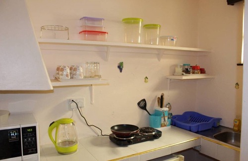 Kileleshwa House | Budget-Friendly 1 Bedroom Guesthouse with Pool Access
