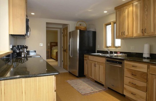 Moab Condo | Unbeatable Value in Downtown Moab with Pool & Spa
