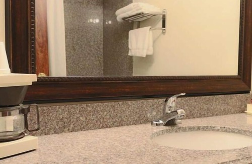 Gulfton Hotel | Budget-Friendly Great Value Inn with Spa & Breakfast