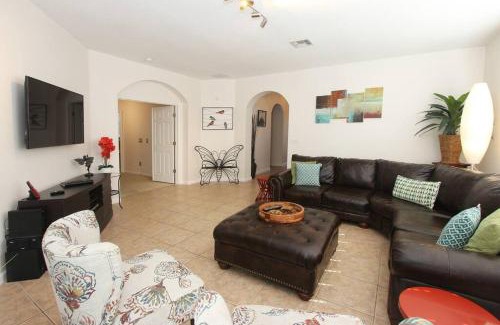 Trafalgar Village Villa | Value-Packed Stay with Private Pool Near Disney - 4 Star