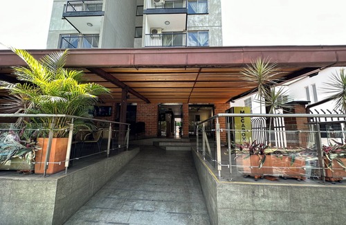 El Poblado Apartment | Scenic View Apartment in El Poblado, Medellin - Pet-Friendly
