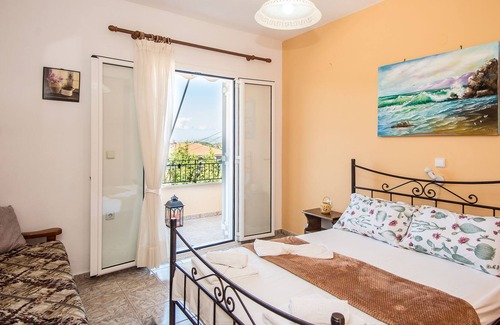 Razata Apartment | Ocean View Apartments: Family-Friendly with Kitchen Options