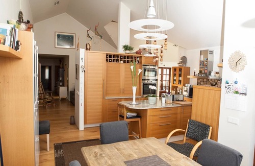Akureyri House | Inviting Great View Guesthouse with Spa & Dining Options