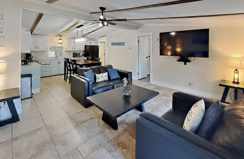 Put-in-Bay House | Poolside 3 BR Home with Child-Friendly Amenities