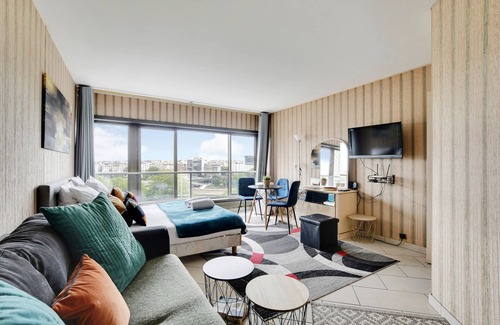 Grenelle Apartment | Great view Seine river near the Eiffel Tower