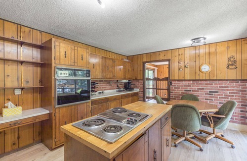 Idlewild Estates House | Outdoor Oasis with Great Views, Fire Pit & Sauna Access