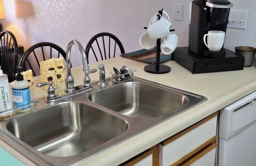Kimberling City Condo | Experience Summertime Bliss by the Lake with Top Amenities