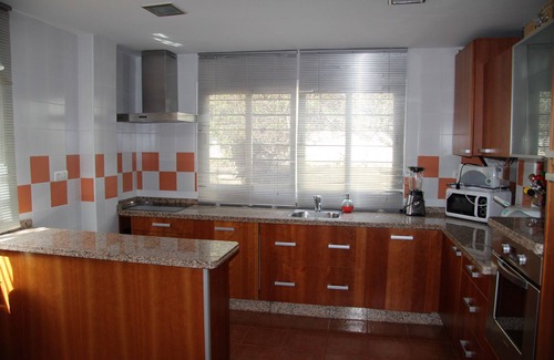 Nivar Cottage | Perfect Villa Near Granada with Pool and Spa Amenities
