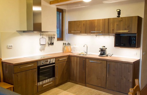 Sapareva Banya Apartment | Inviting Villa near Rilla's Seven Lakes with Pool & Breakfast