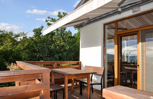 Sapareva Banya Apartment | Inviting Villa near Rilla's Seven Lakes with Pool & Breakfast