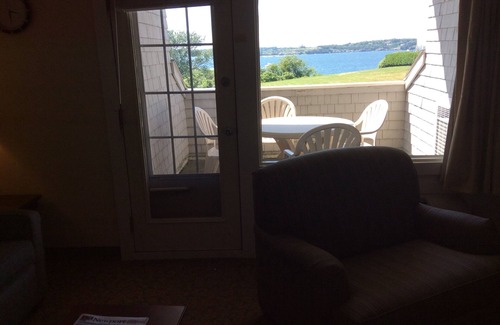 Ocean Drive Apartment | Scenic Newport Bay Waterfront with Pool and Spa Access