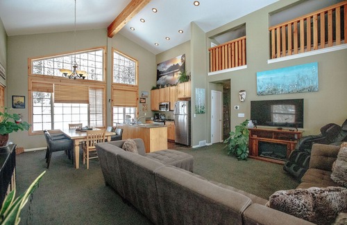Salt Lake Mountain Resorts House | Great Western Hotel: Top-Rated Stay with Spa & Dining