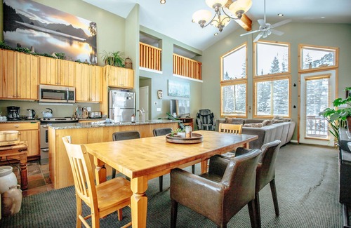 Salt Lake Mountain Resorts House | Great Western Hotel: Top-Rated Stay with Spa & Dining