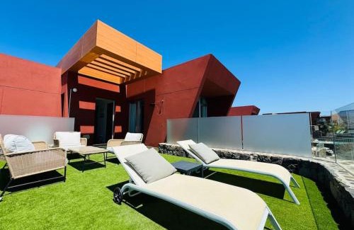 Salobre Villa | Oceanfront Retreat with Pool & Pet-Friendly Amenities