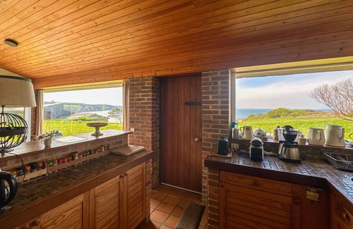 Pourville-sur-Mer Ski Chalet | Seaside Retreat at Green Beach with Oceanfront Views