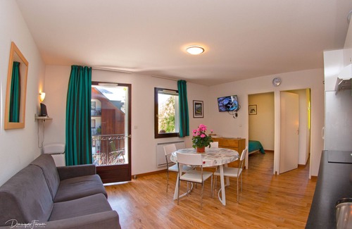 Bagneres-de-Luchon Apartment | Experience Tranquility at Green Break: T3 Furnished Stay