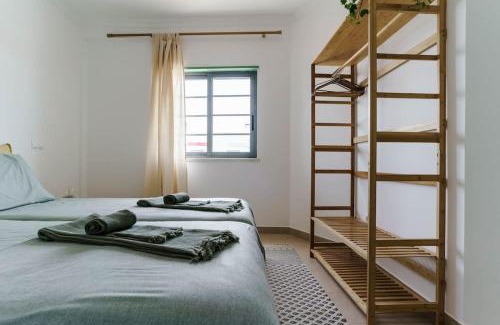 Bemparece House | Discover the Green Breeze Escape: Family-Friendly Retreat