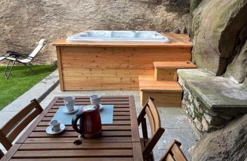 Dervio Apartment | Tranquil Green Chalet Scalotta with Pool and Ocean Views