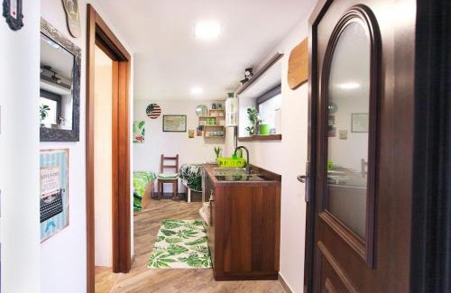 Izola House | Pet-Friendly Green Cottage Baredi in Beautiful Izola